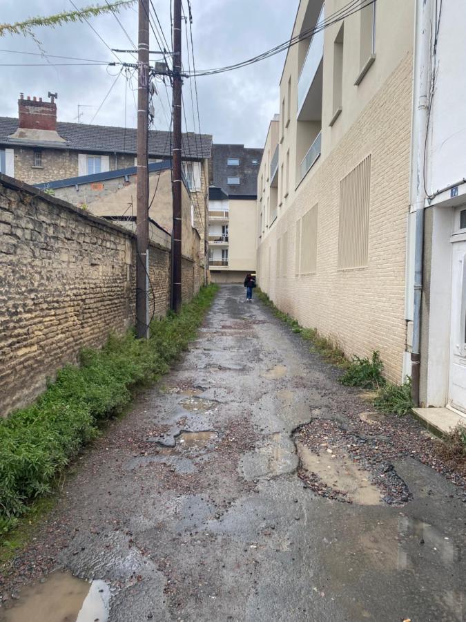 Canal Varignon Caen Esterno foto